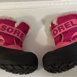 Sorel Fuchsia and Black Snow Boots little girls size 9
